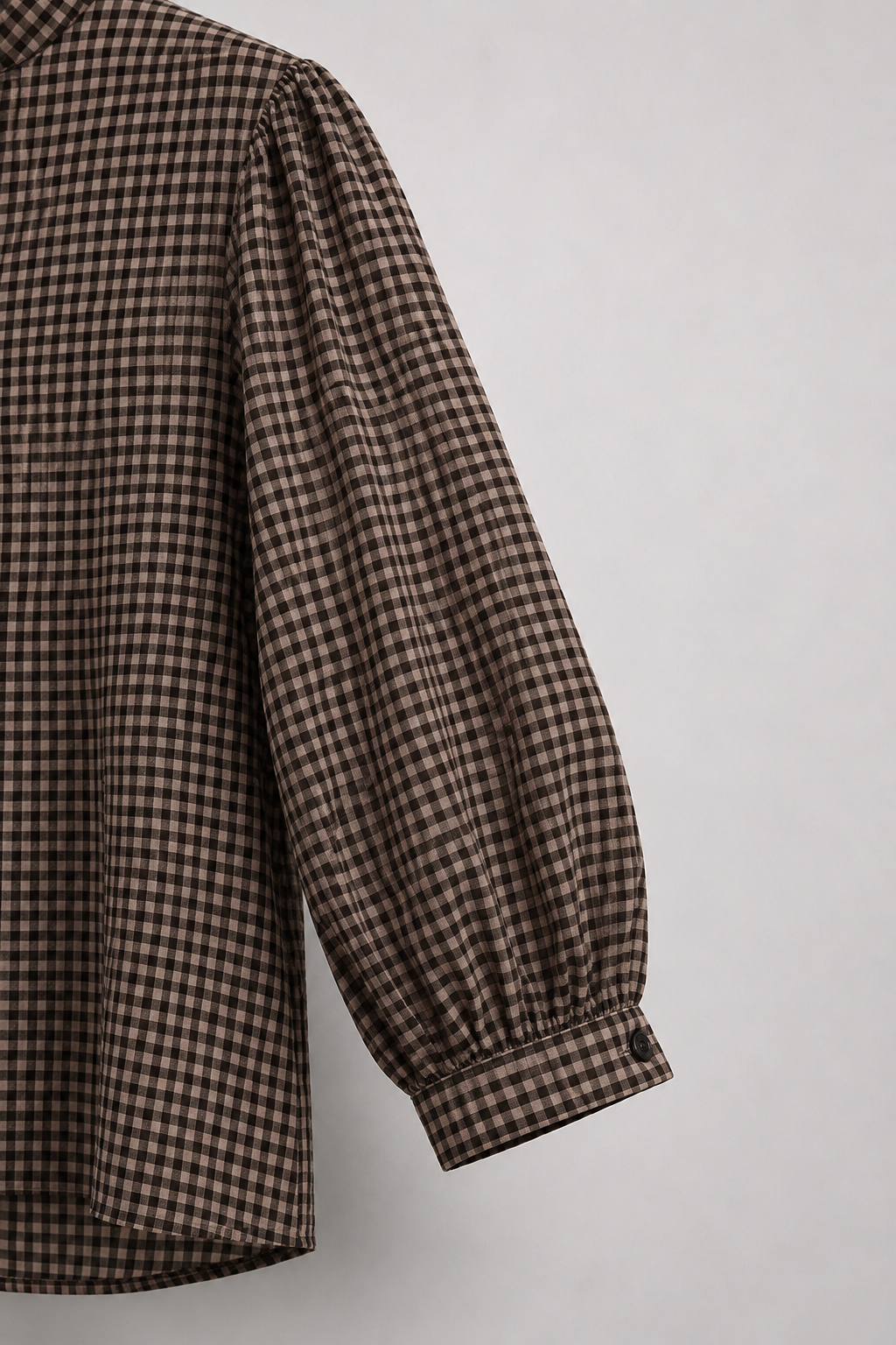 Detalle manga 3/4 y puño de Blusa Vichy Cotton